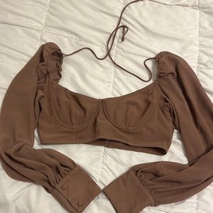 White fox long sleeved crop top